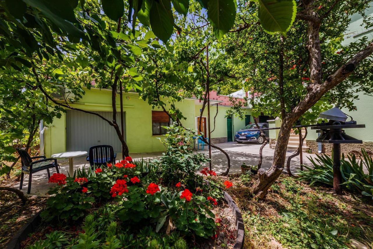 Apartments By The Sea Kastel Stari, Kastela - 14577 ภายนอก รูปภาพ